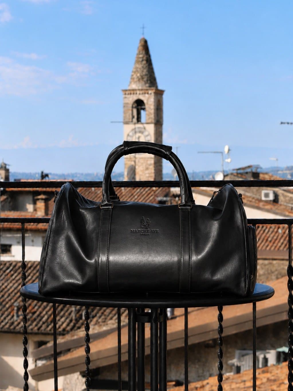 The Transformable Weekender in Noir
